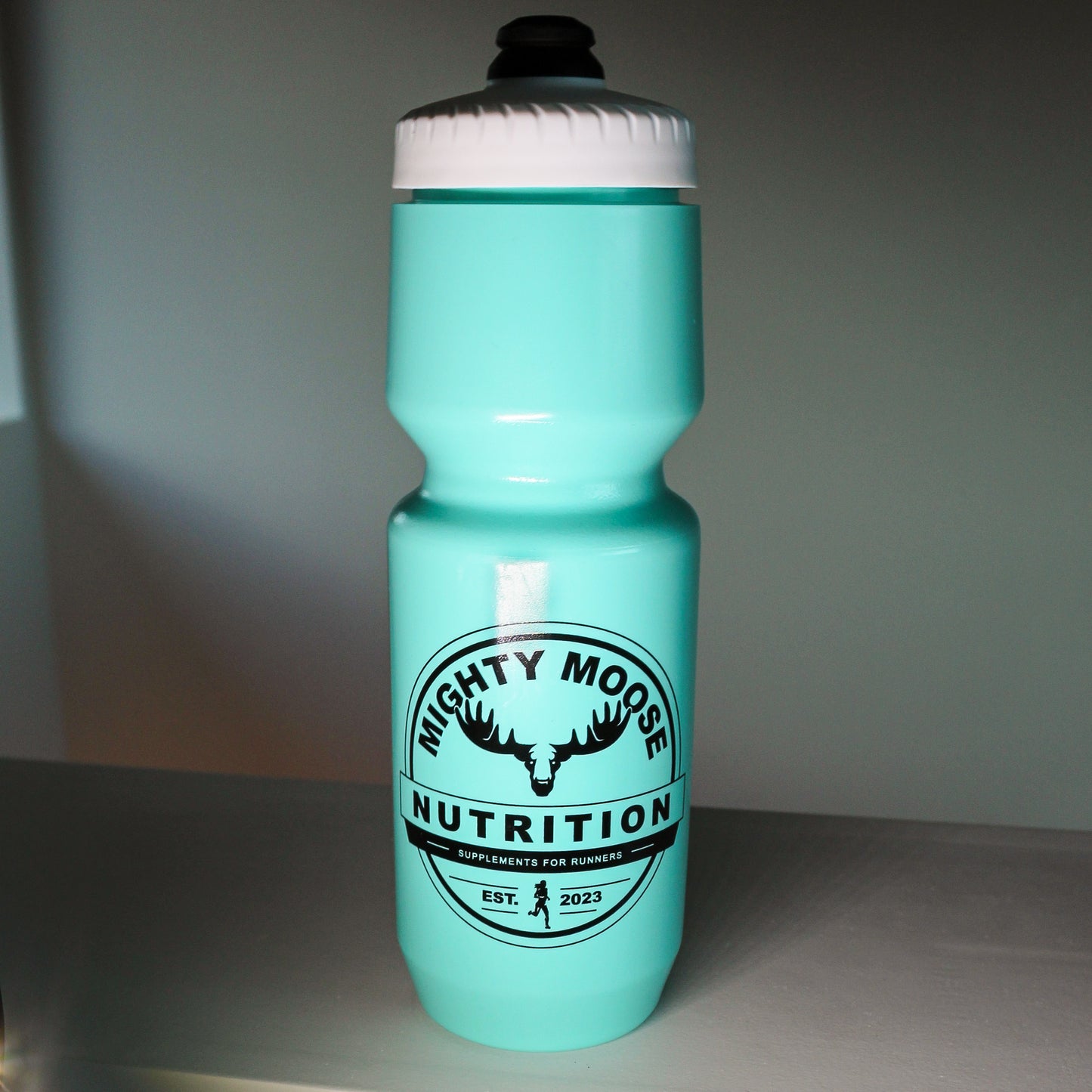 Mighty Moose 26oz Water Bottle: Your Hydration Wingman!
