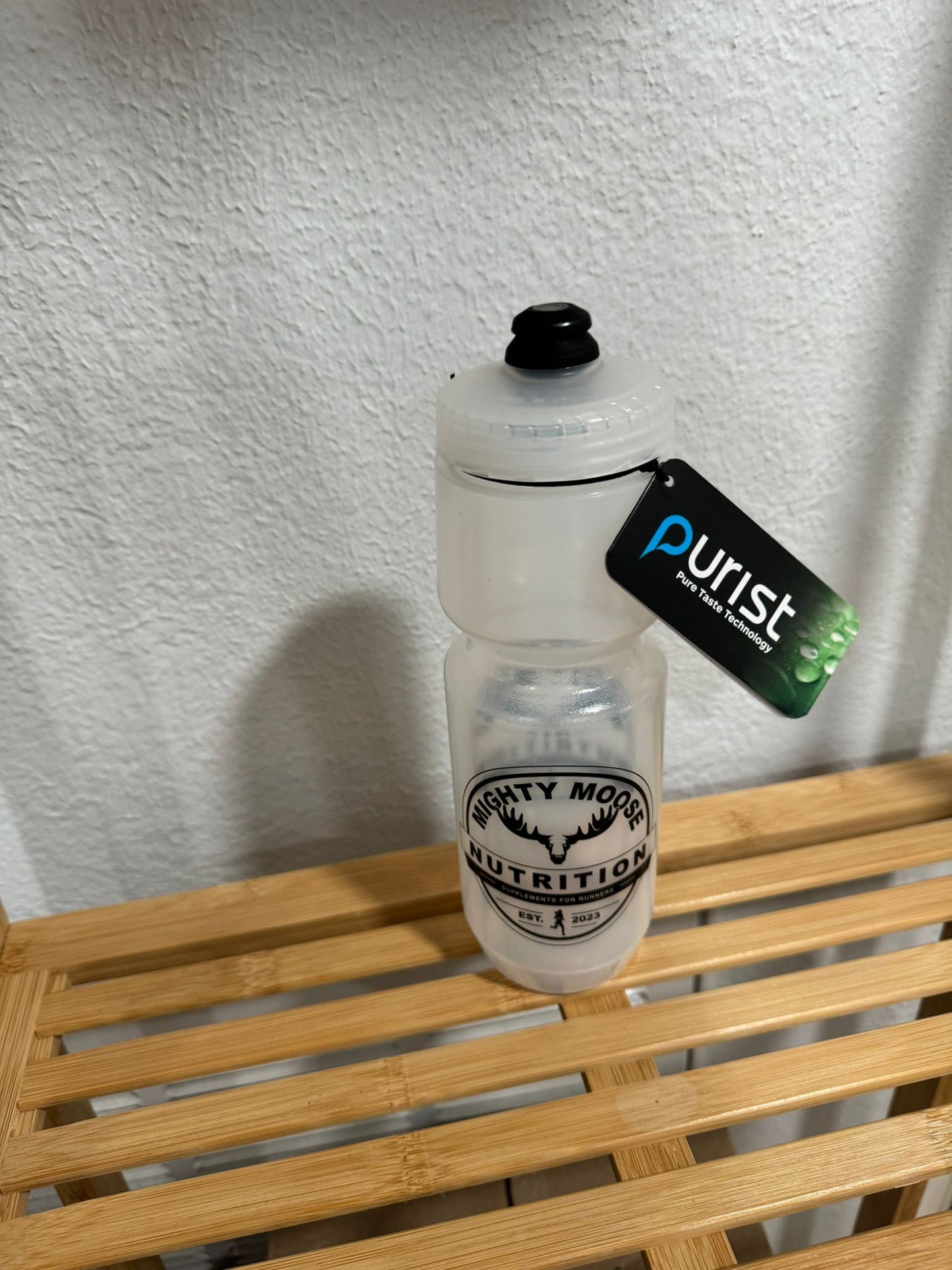 Mighty Moose 26oz Water Bottle: Your Hydration Wingman!